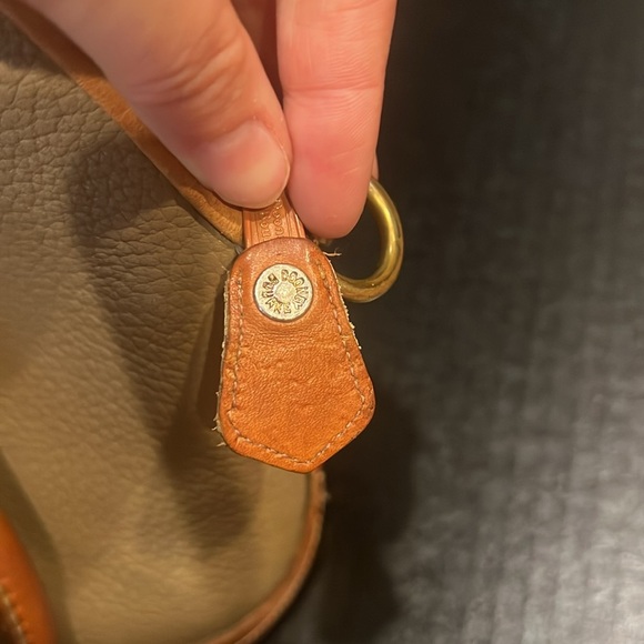 Vintage Dooney & Bourke Norfolk Beige and Brown Satchel - Picture 11 of 13